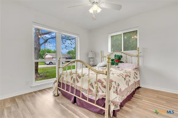 $195,000 | 104 South Meadow Drive, Little River-Academy, TX 76554