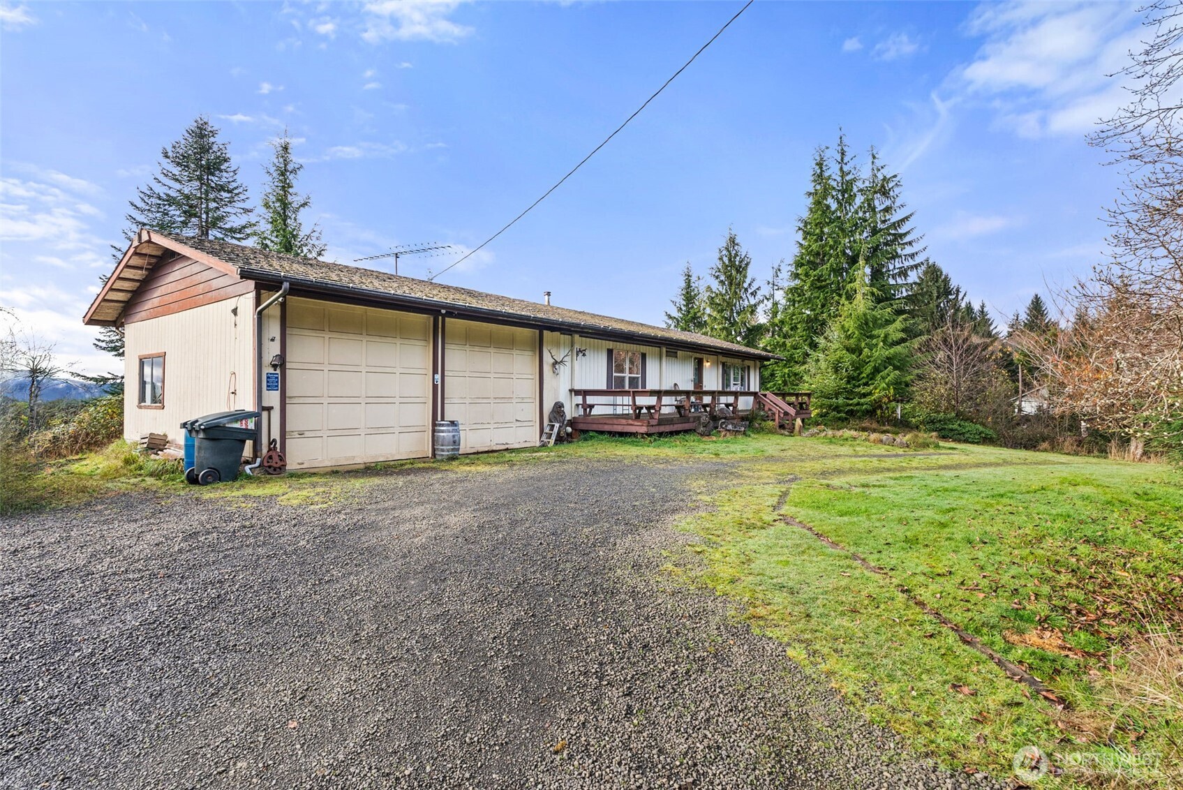 2700 Mallis Landing Road Raymond, WA 98577 - Photo 6 of 33 Gallery Image 6