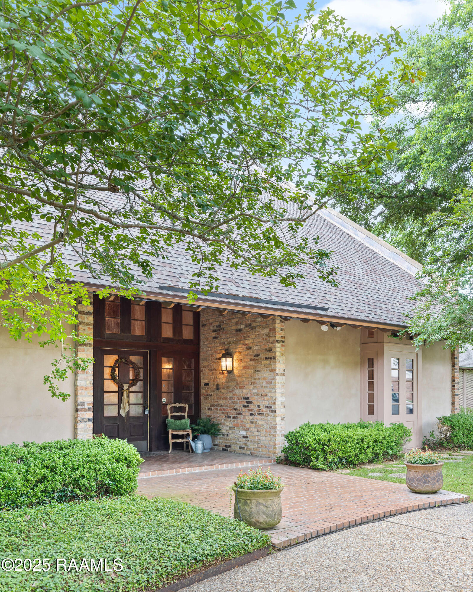 114 Canterbury Road Lafayette, LA 70503 - Photo 2 of 49 114 Canterbury-12