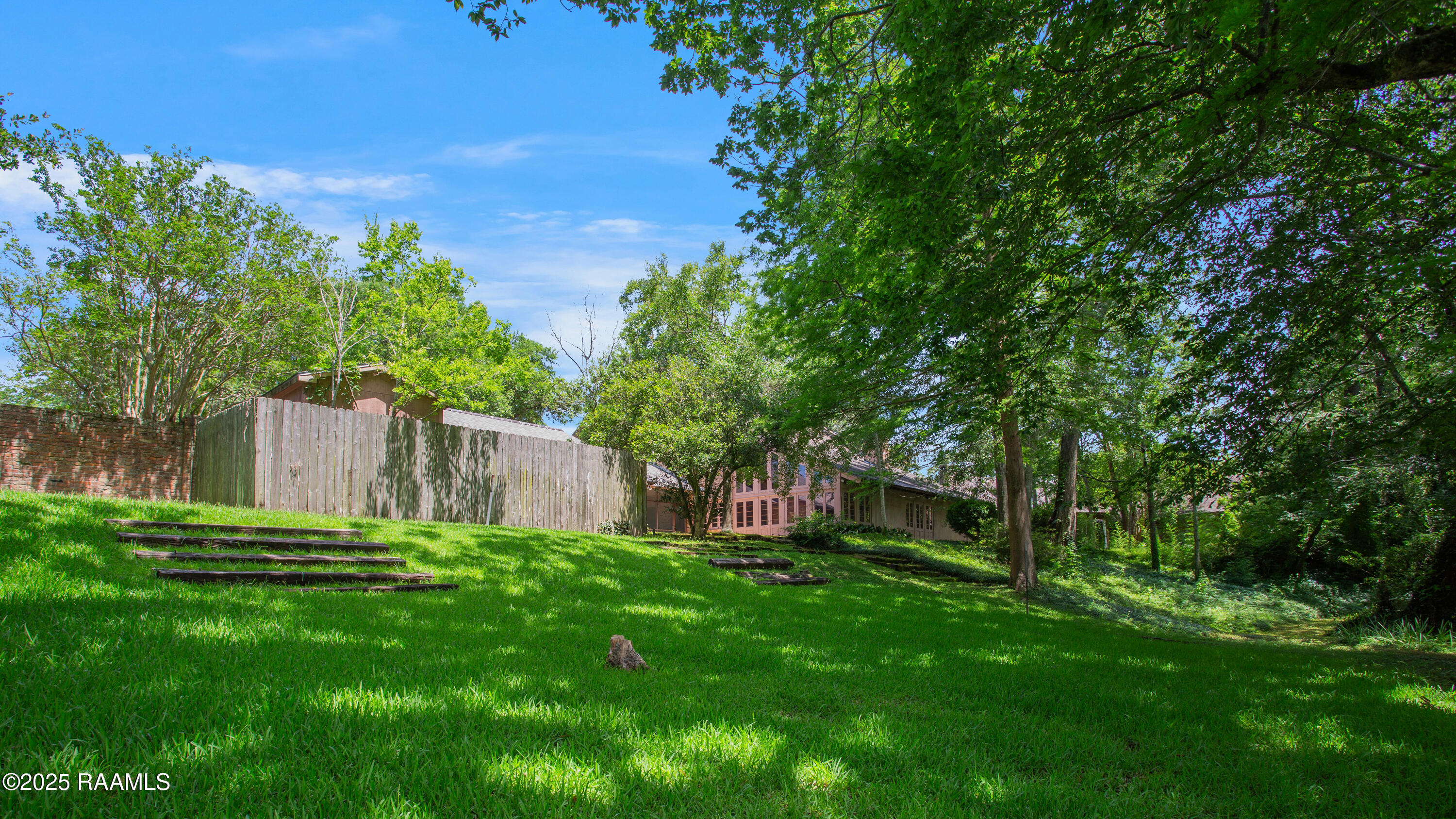 114 Canterbury Road Lafayette, LA 70503 - Photo 46 of 49 114 Canterbury ext-3