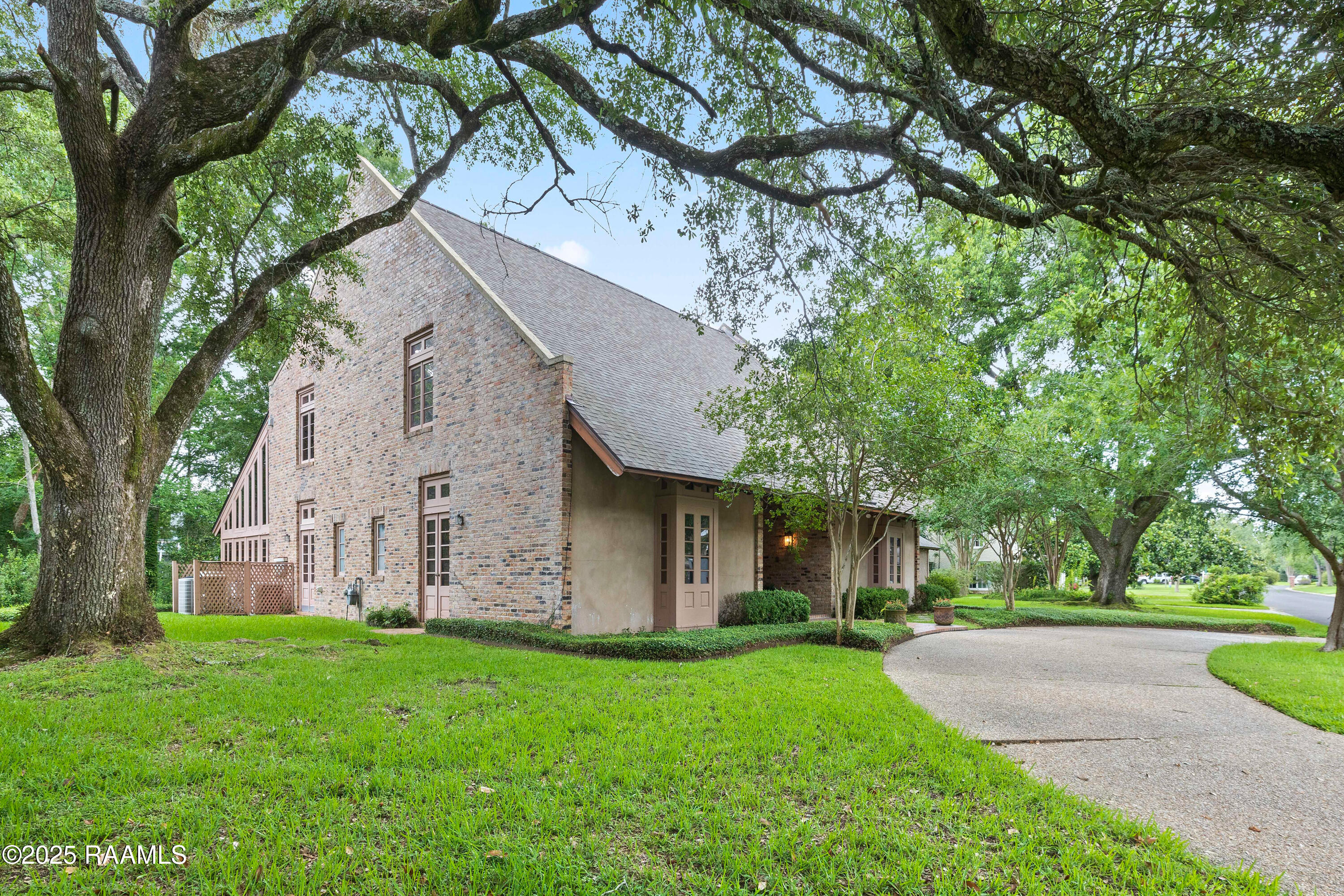 114 Canterbury Road Lafayette, LA 70503 - Photo 48 of 49 114 Canterbury-10
