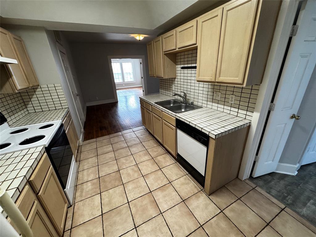 5321 Reiger Avenue, Unit 3 Dallas, TX 75214 - Photo 12 of 18