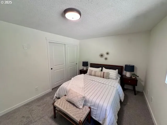 $530,500 | 37465 Dubarko Road, Sandy, OR 97055