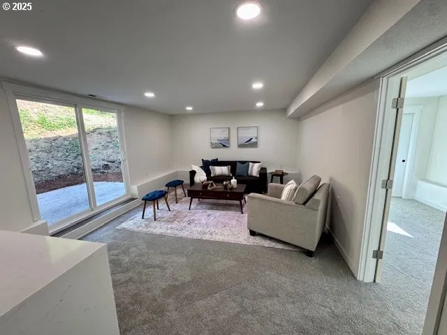 $530,500 | 37465 Dubarko Road, Sandy, OR 97055