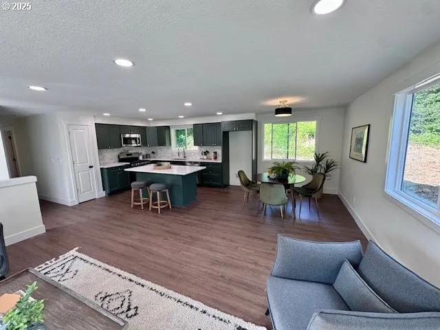 $530,500 | 37465 Dubarko Road, Sandy, OR 97055