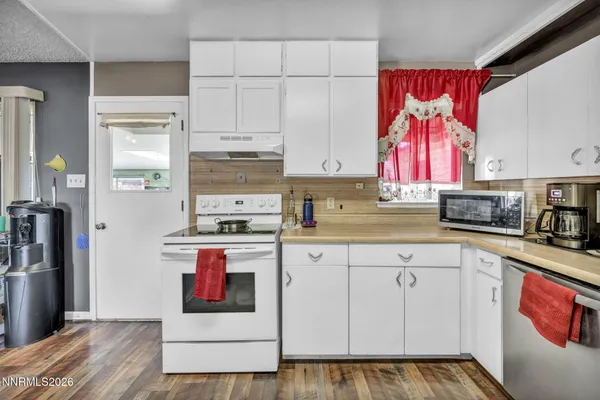 $449,900 | 18 East Prater Way, Sparks, NV 89431