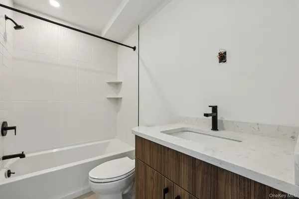 $5,100 | 325 Manville Road, Unit 102, Pleasantville, NY 10570