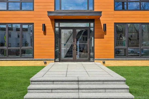 $5,100 | 325 Manville Road, Unit 102, Pleasantville, NY 10570