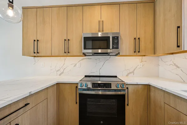 $5,100 | 325 Manville Road, Unit 102, Pleasantville, NY 10570