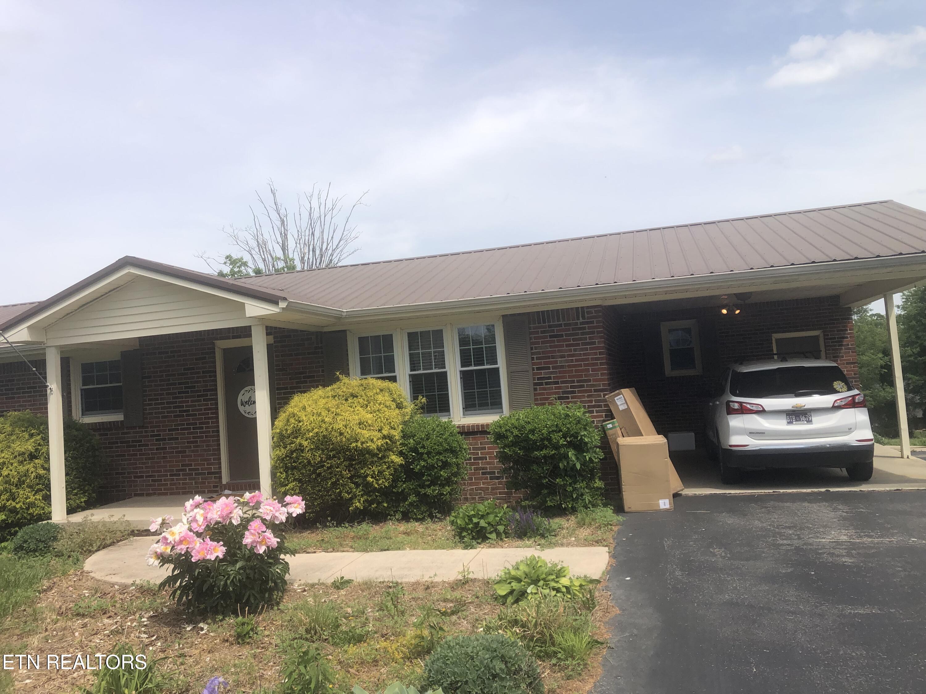 1567 Clemmons Road Cookeville, TN 38501 - Photo 4 of 20 IMG_3854