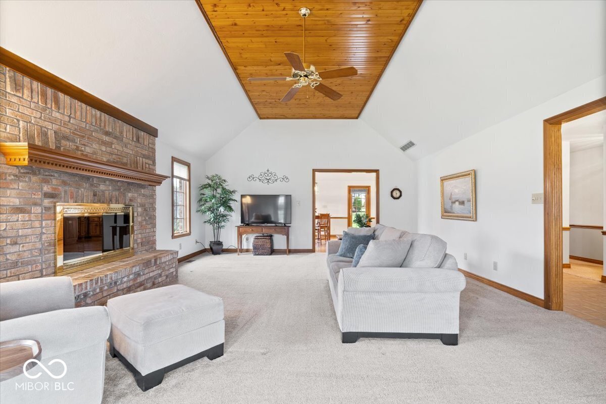 456 Rodeo Drive Indianapolis, IN 46217 - Photo 8 of 26 Gallery Image 8