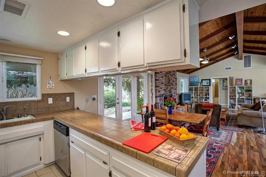 2425 Rose Road Fallbrook, CA 92028 - Photo 7 of 24