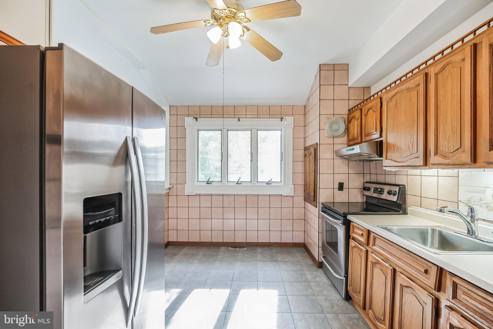 400 Bruce Road Cherry Hill, NJ 08034 - Photo 5 of 19 Newer appliances