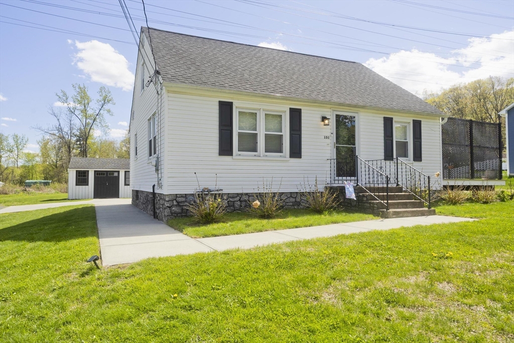 151 Labelle Street West Springfield, MA 01089 - Photo 1 of 25 Gallery Image 1