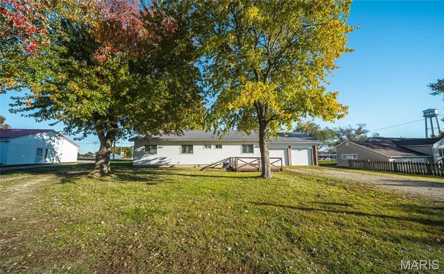 $224,000 | 612 North Commercial Street, Crocker, MO 65452