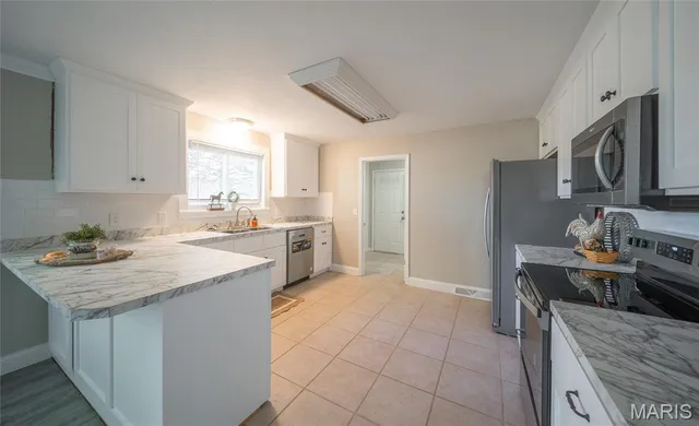 $224,000 | 612 North Commercial Street, Crocker, MO 65452