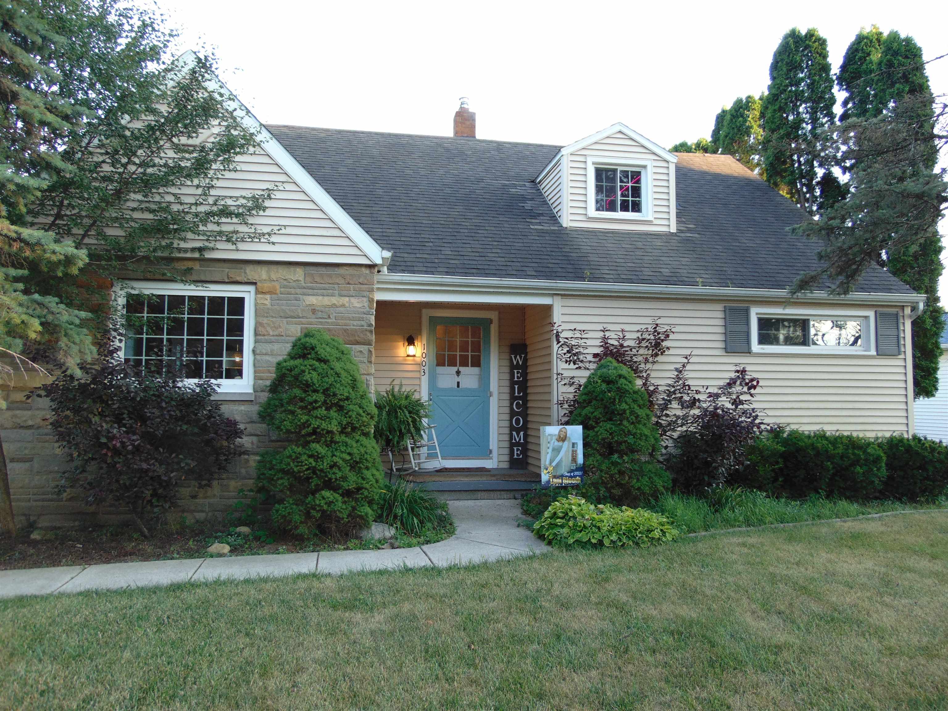 1003 Glencoe Road Alma, MI 48801 - Photo 4 of 57 1902739-3.JPG