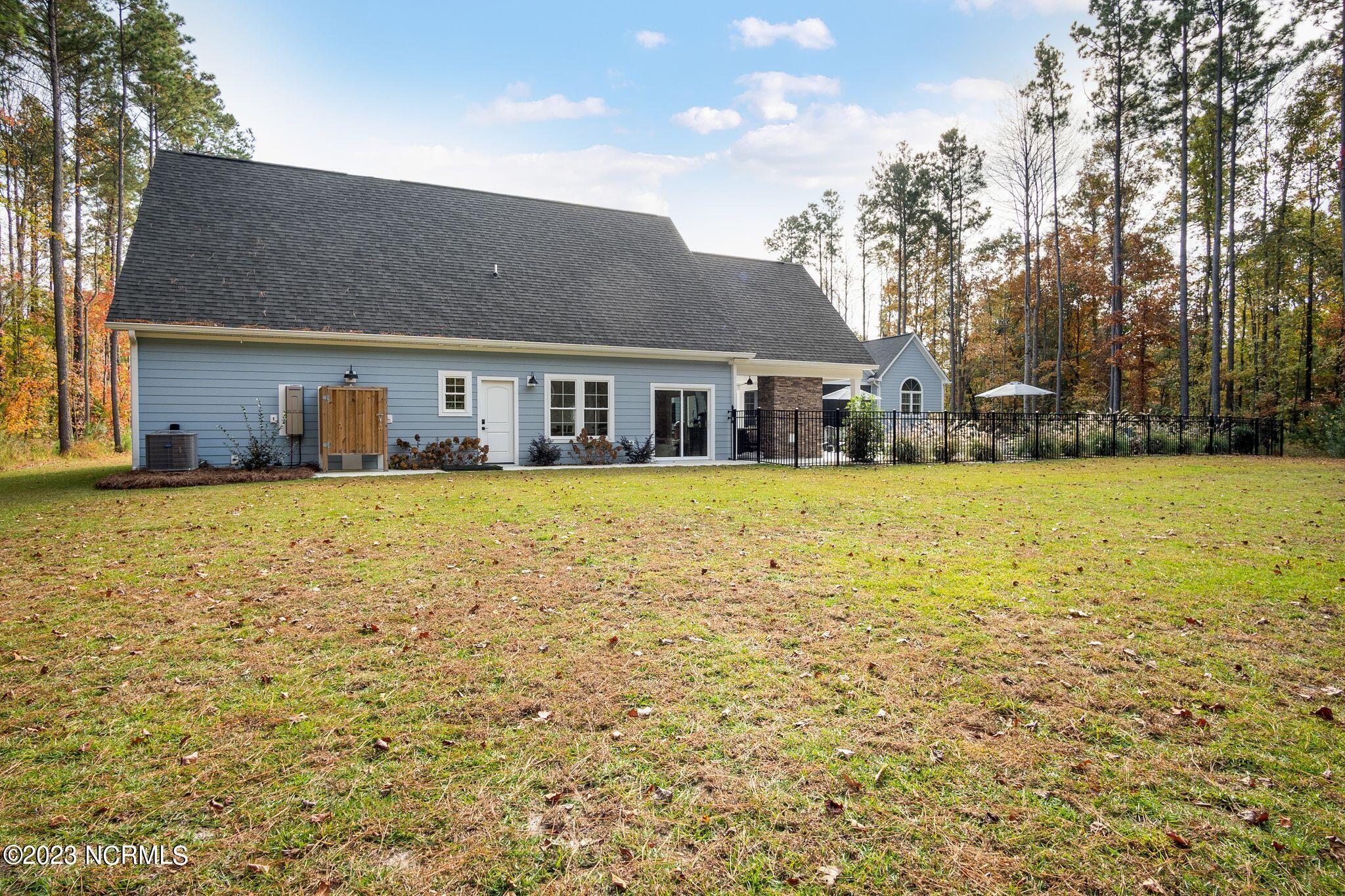17 Gables Road New Bern, NC 28562 - Photo 107 of 129 Rear