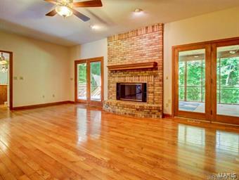 19 Log Cabin Road Belleville, IL 62221 - Photo 9 of 30 Gallery Image 9