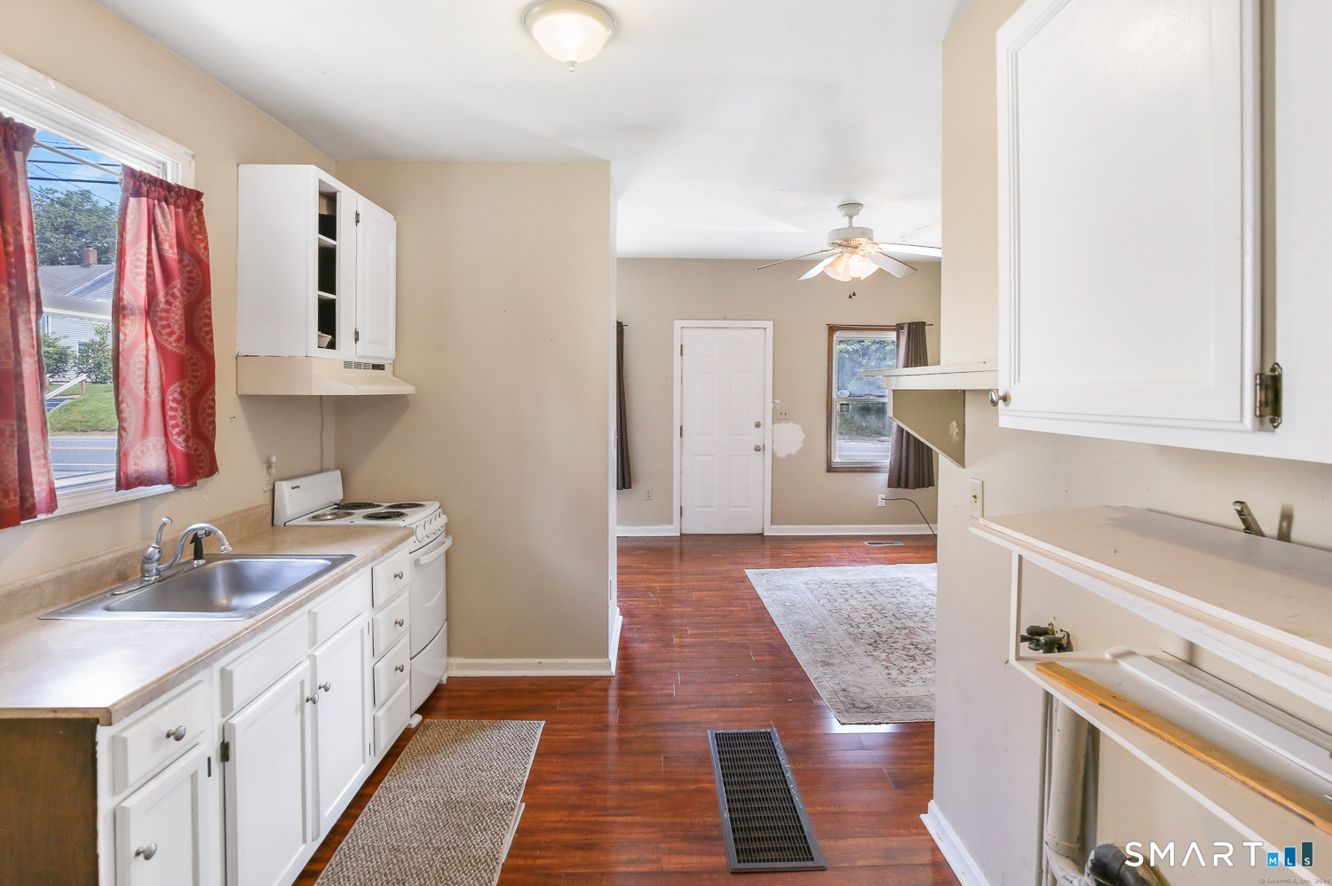 385 Putnam Pike Killingly, CT 06241 - Photo 26 of 36