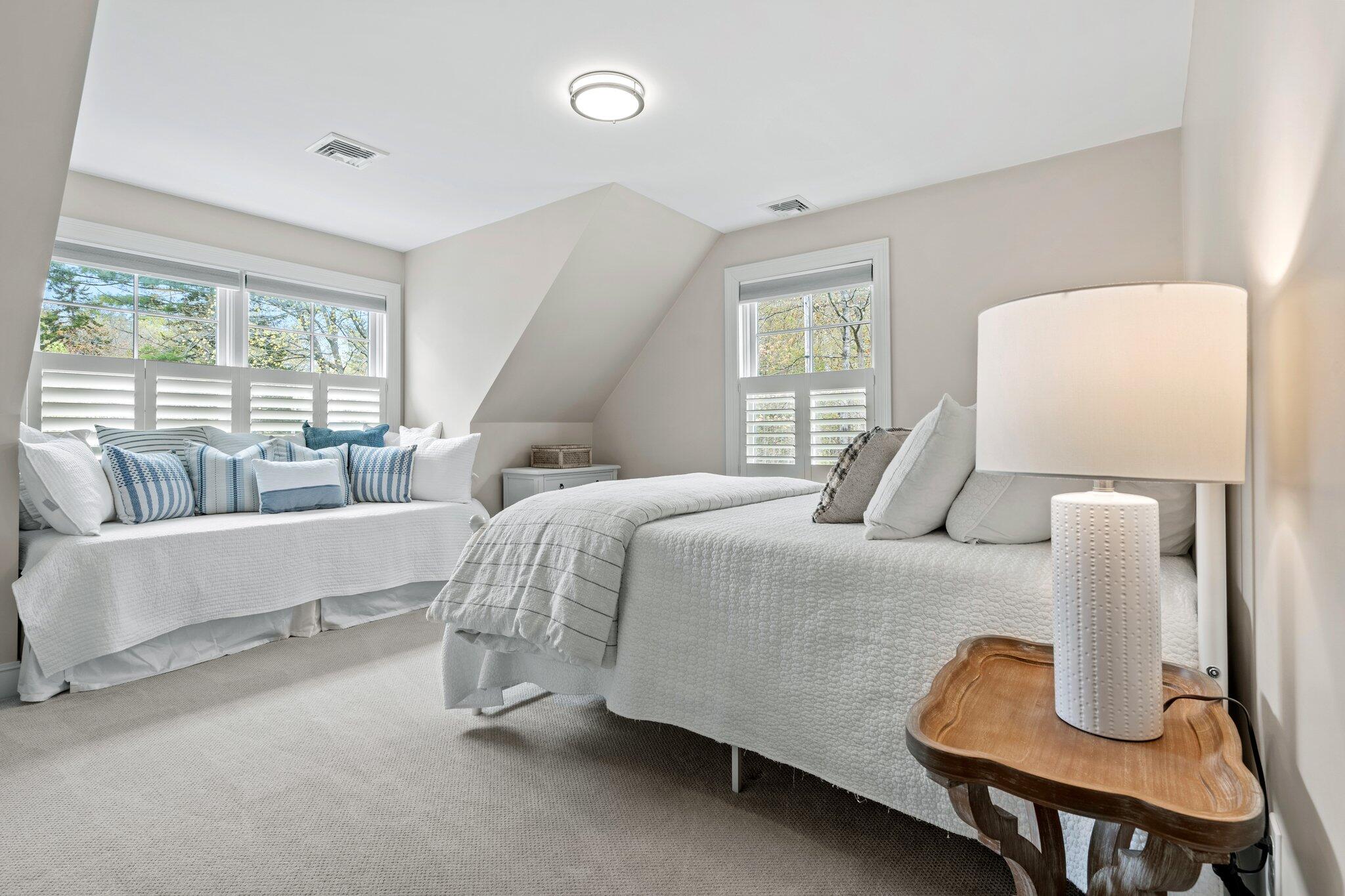 194 Foreside Road Falmouth, ME 04105 - Photo 50 of 70 52-web-or-mls-DSC02722