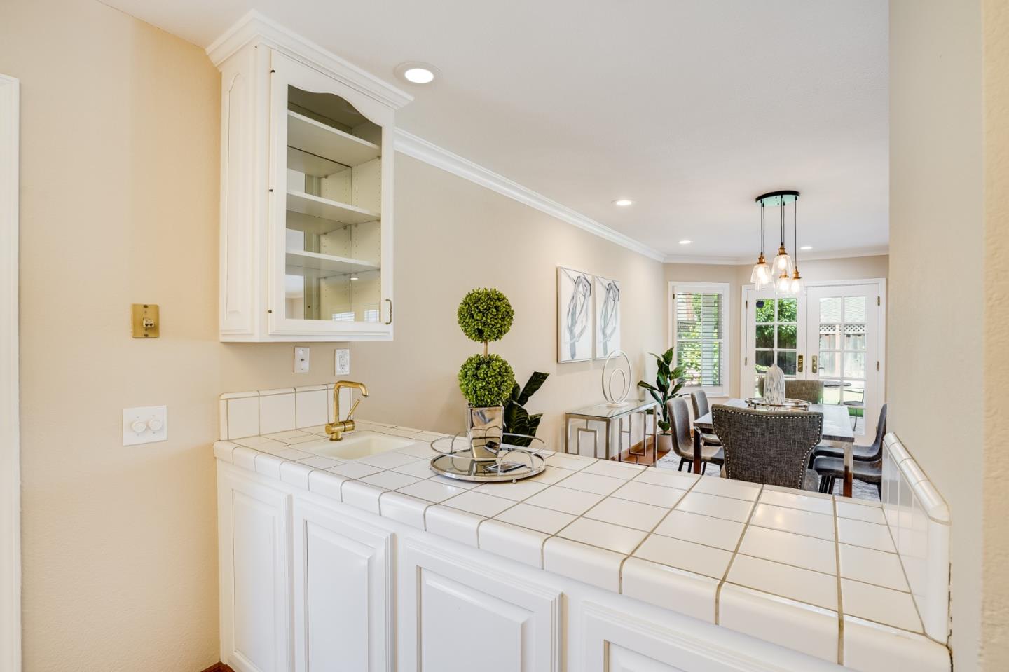 715 Pineview Drive San Jose, CA 95050 - Photo 11 of 34