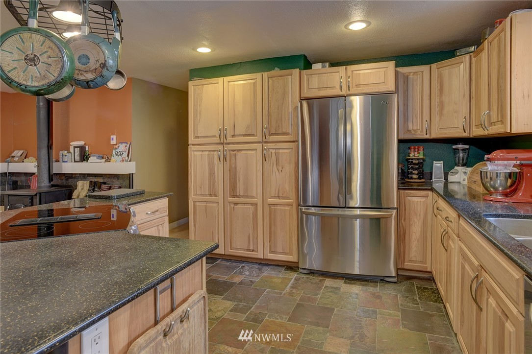 1415 Timber Trail Road East Port Orchard, WA 98366 - Photo 3 of 22 Gallery Image 3