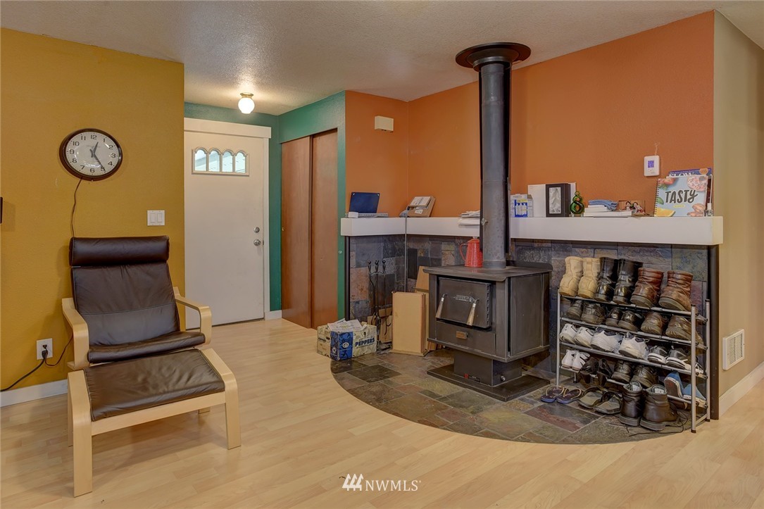 1415 Timber Trail Road East Port Orchard, WA 98366 - Photo 5 of 22 Gallery Image 5