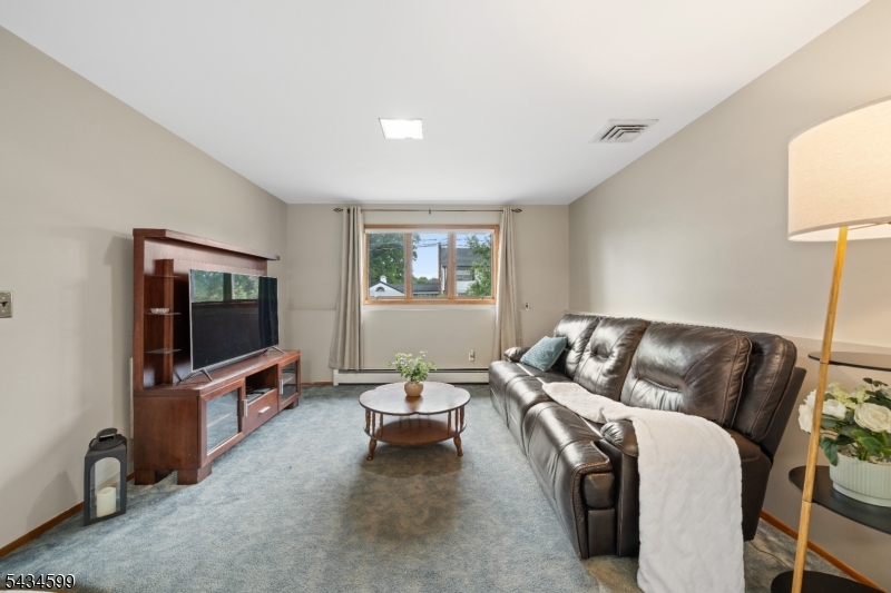 191 Pershing Road Clifton, NJ 07013 - Photo 16 of 25