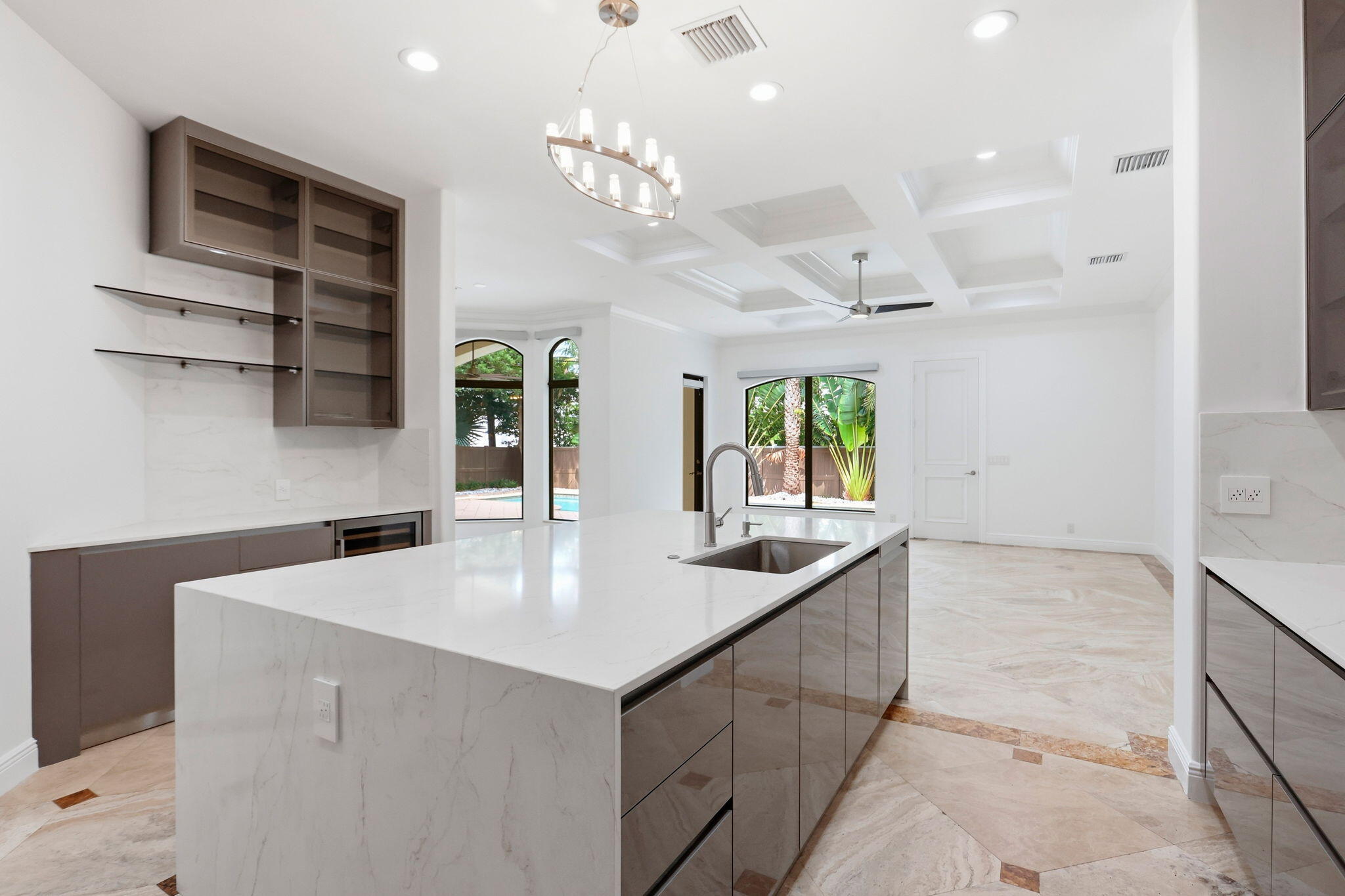 260 Northeast Wavecrest Court Boca Raton, FL 33432 - Photo 21 of 71 Kitchen