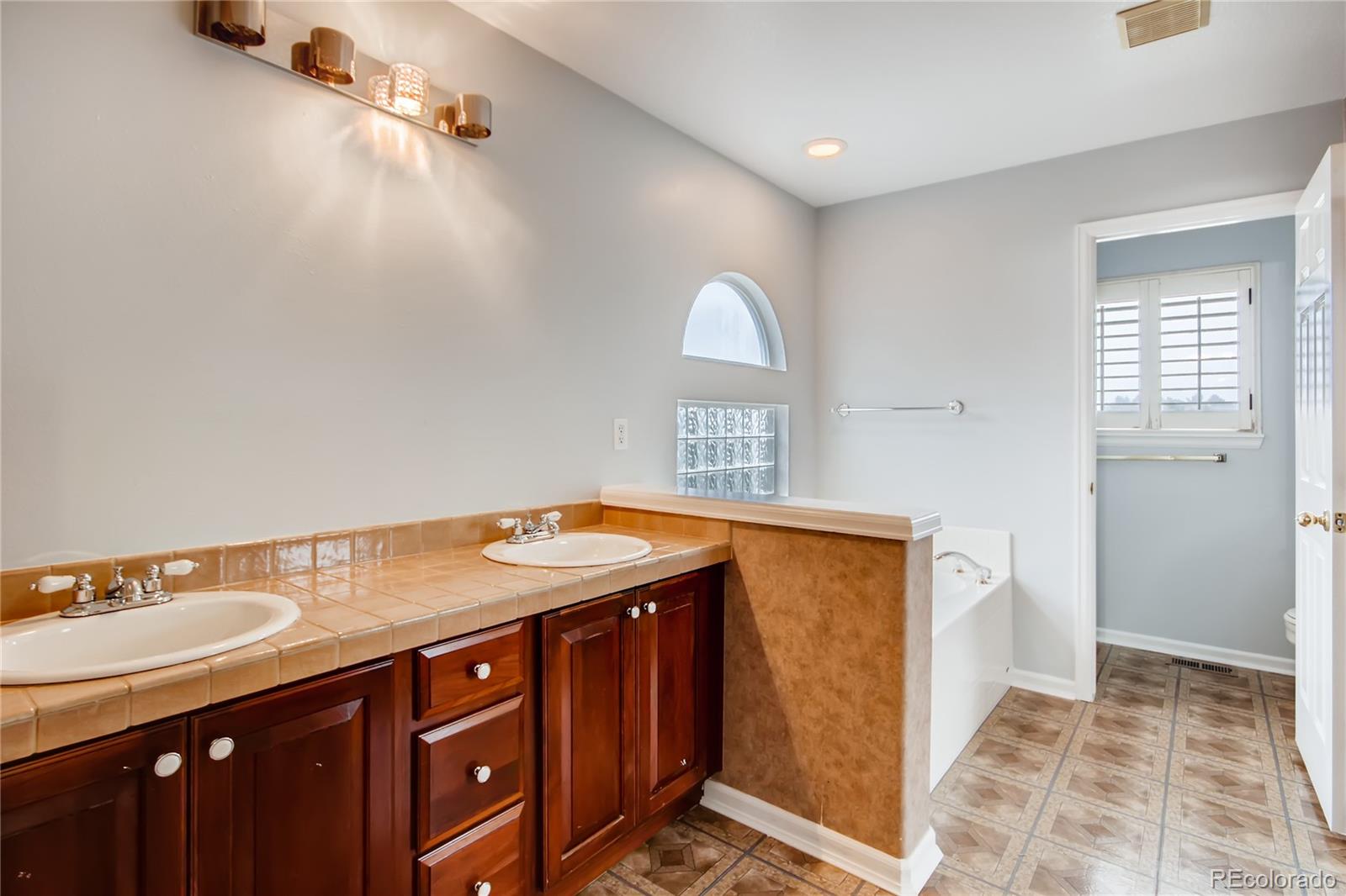 4521 Melbourne Way Highlands Ranch, CO 80130 - Photo 21 of 26 Gallery Image 21