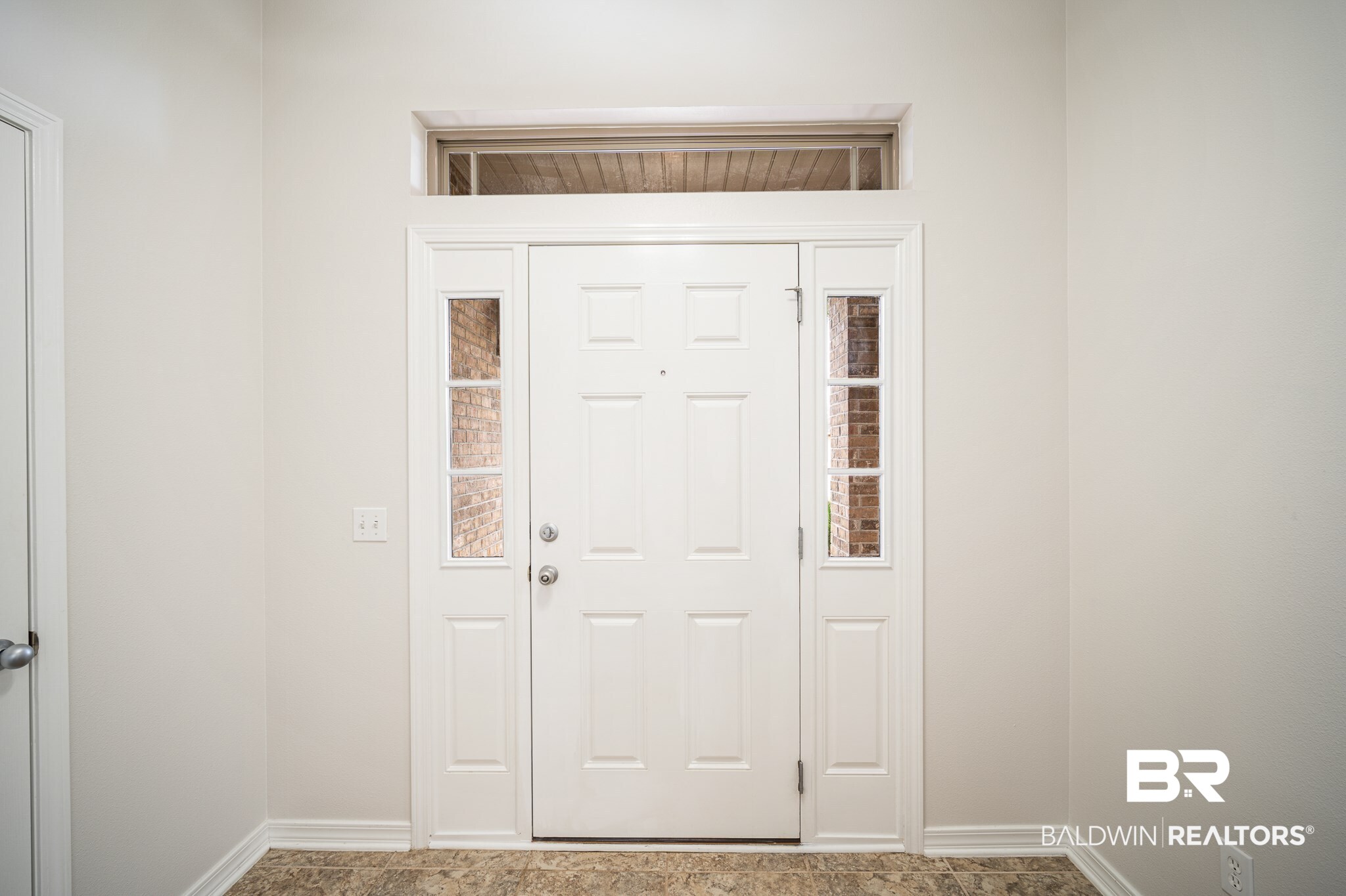 145 Meadow Run Loop West Foley, AL 36535 - Photo 3 of 32 Foyer