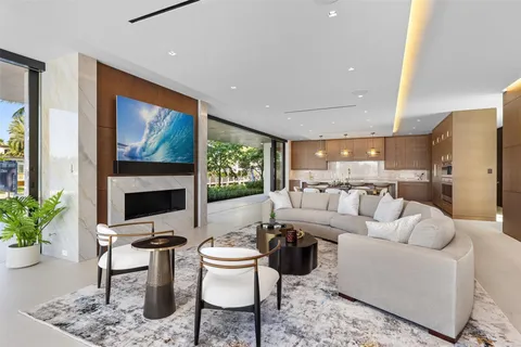 $49,995,000 | 625 San Marco Drive, Fort Lauderdale, FL 33301