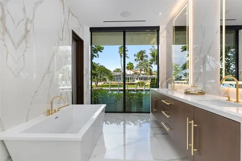 $49,995,000 | 625 San Marco Drive, Fort Lauderdale, FL 33301