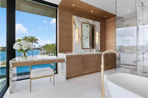 $49,995,000 | 625 San Marco Drive, Fort Lauderdale, FL 33301