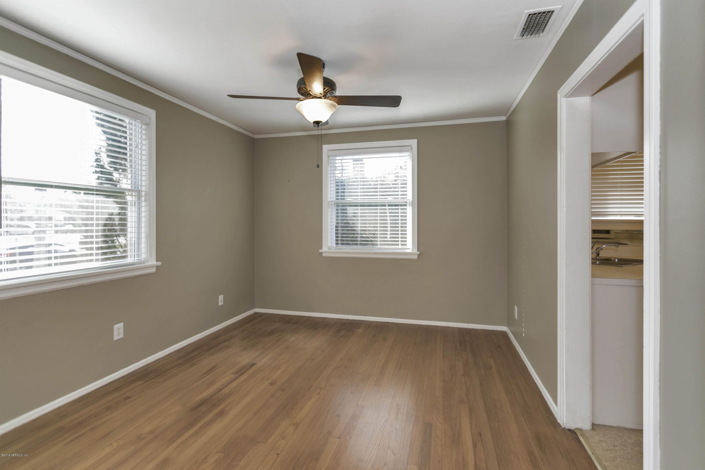 2020 Traymore Road Jacksonville, FL 32207 - Photo 3 of 13 003_Dining Room