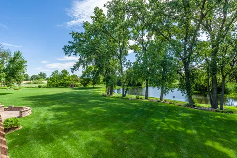 $1,250,000 | 2005 Selkirk Court, Inverness, IL 60010