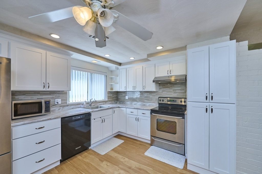 9 Sheffield Road Framingham, MA 01701 - Photo 8 of 28 Gallery Image 8