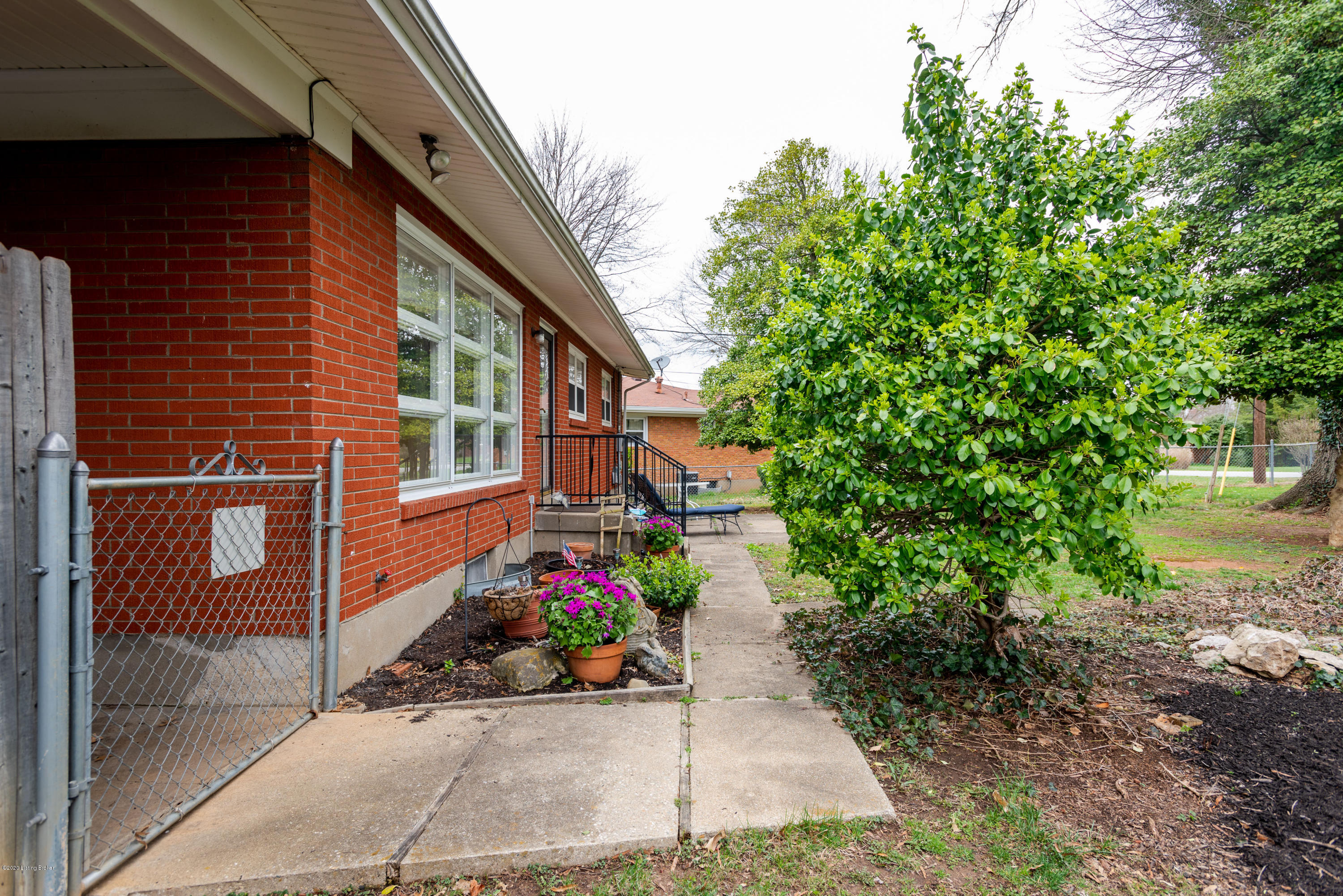 4705 Clarmar Road Louisville, KY 40299 - Photo 36 of 45 Conveniently step from the dining room to the outdoor space