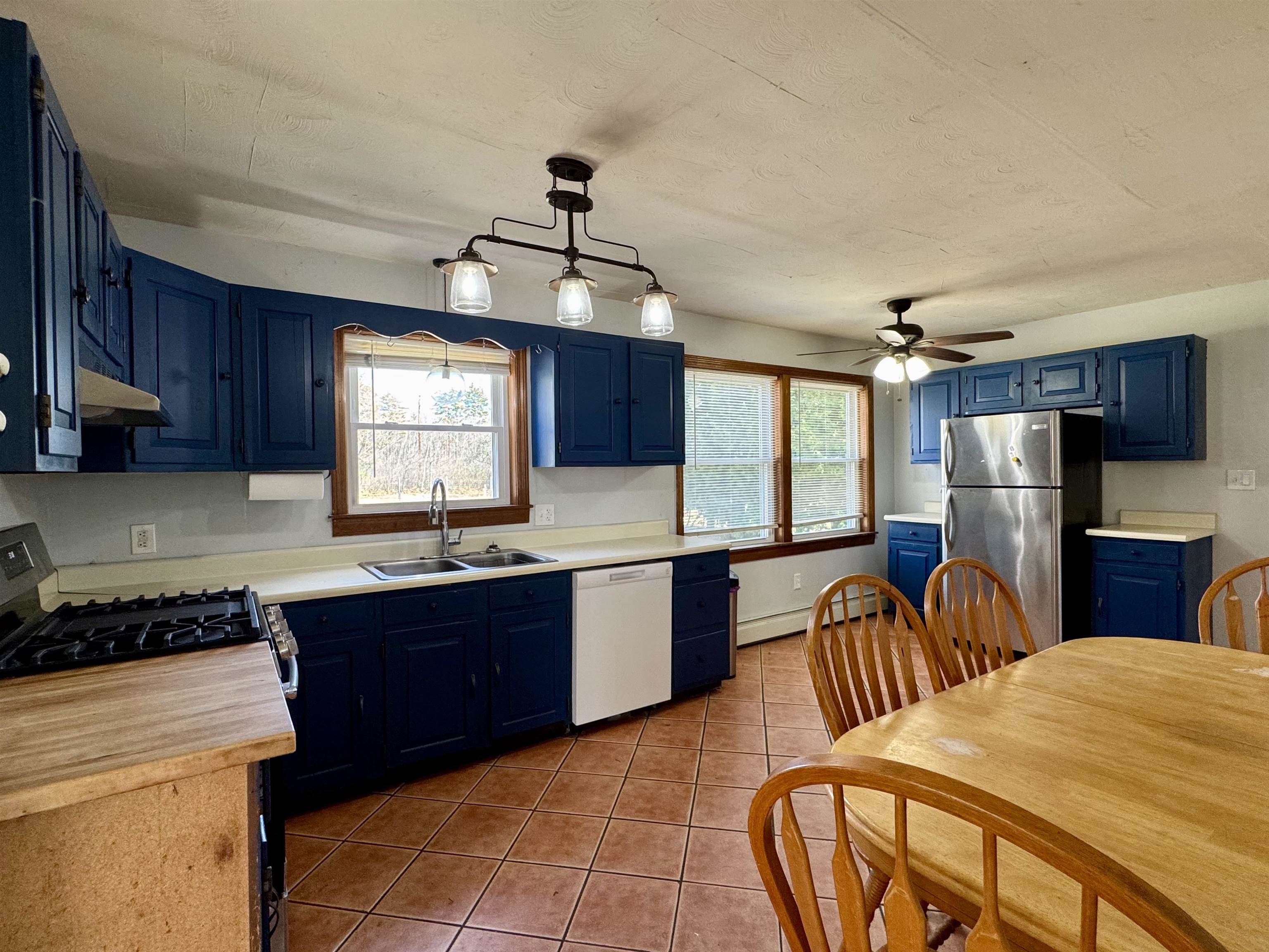 46 Forrest Road Northfield, NH 03276 - Photo 5 of 53 Gallery Image 5