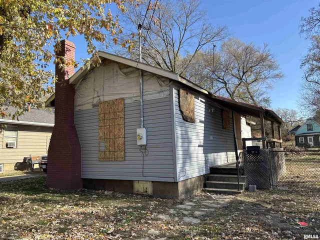 $12,000 | 1516 South Westmoreland Avenue, Peoria, IL 61605