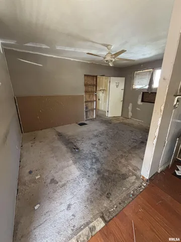 $12,000 | 1516 South Westmoreland Avenue, Peoria, IL 61605