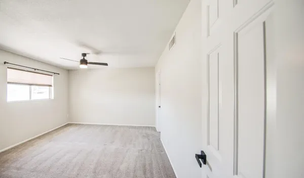 $2,000 | 7761 North 19th Drive, Phoenix, AZ 85021