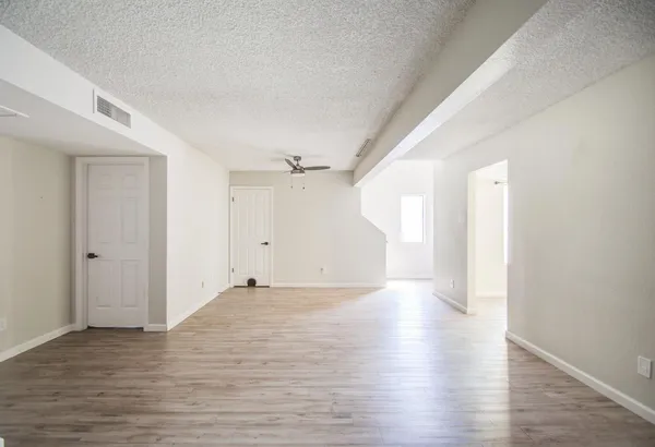 $2,000 | 7761 North 19th Drive, Phoenix, AZ 85021