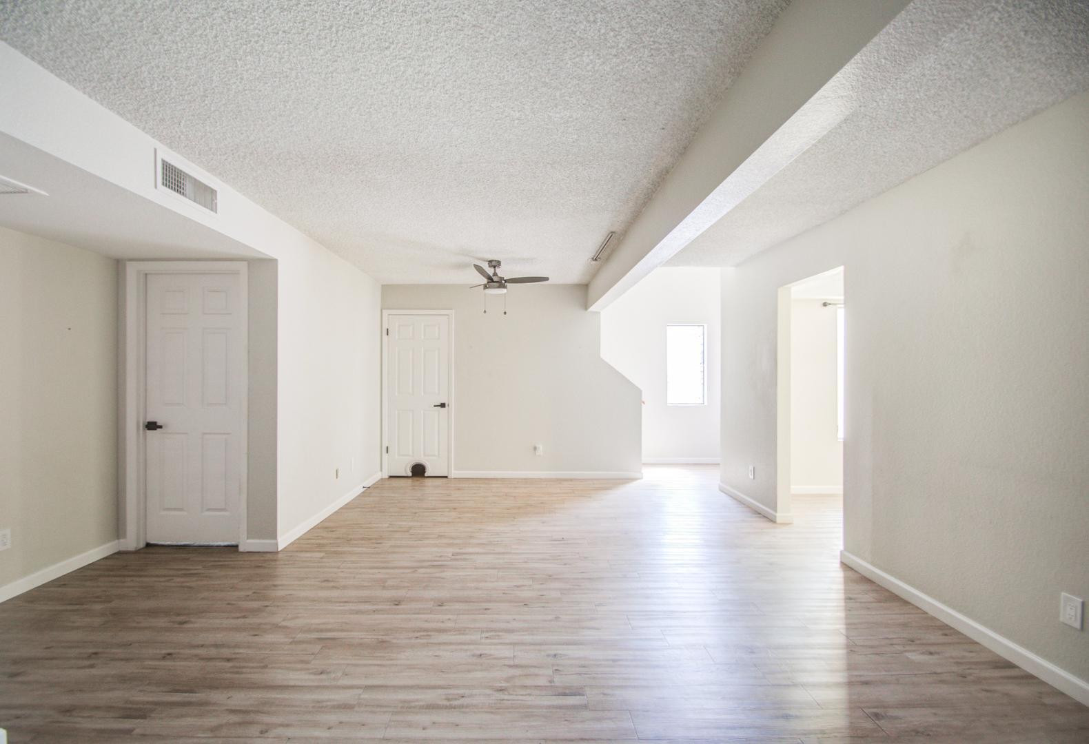 7761 North 19th Drive Phoenix, AZ 85021 - Photo 3 of 32 Photo #3
