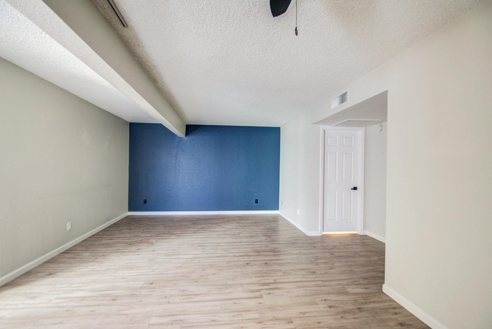 7761 North 19th Drive Phoenix, AZ 85021 - Photo 5 of 32 Photo #5