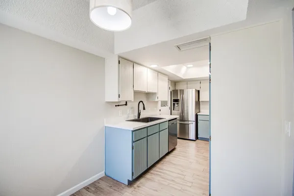 $2,000 | 7761 North 19th Drive, Phoenix, AZ 85021