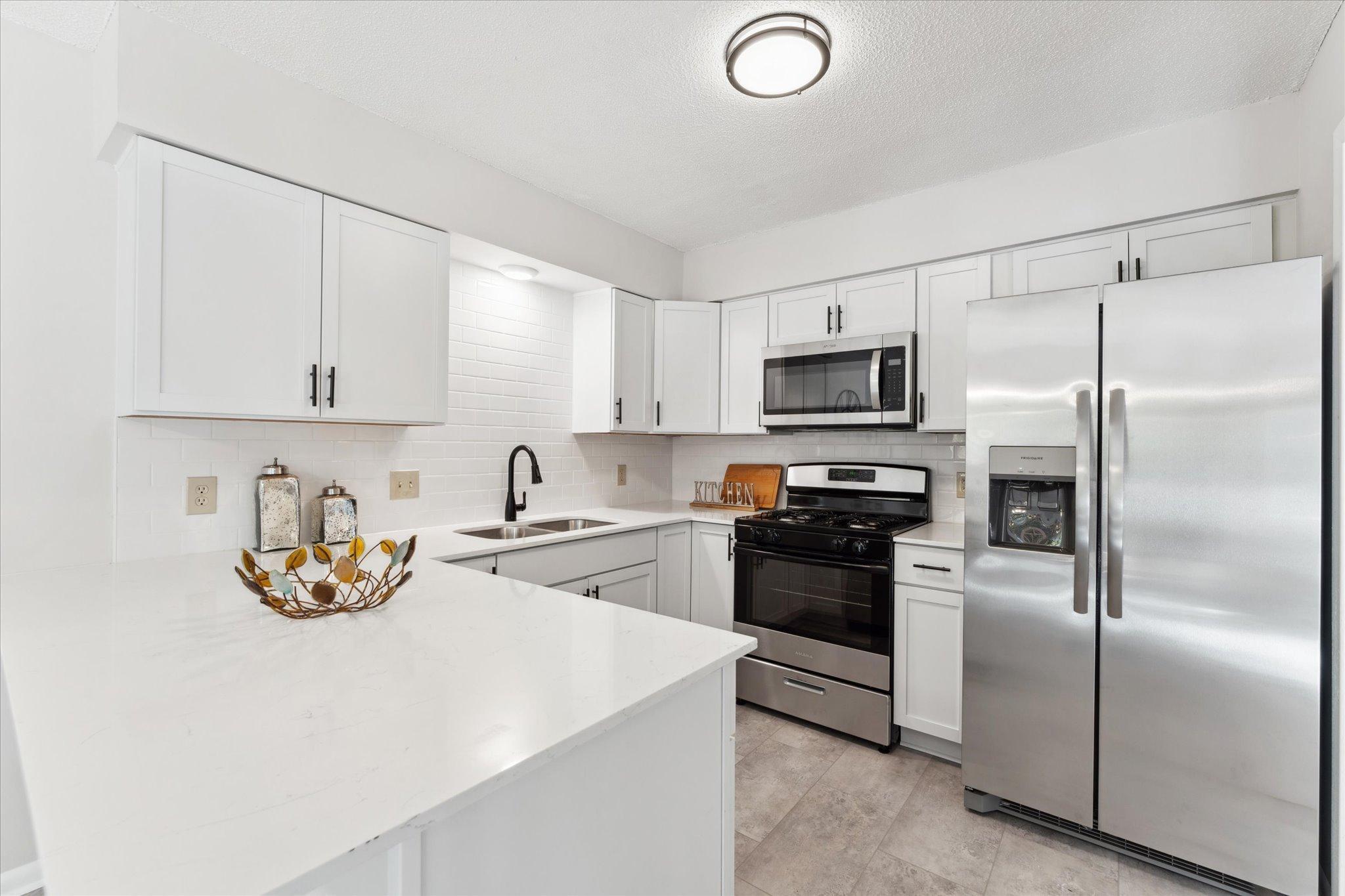 3705 Williston Road Minnetonka, MN 55345 - Photo 1 of 32