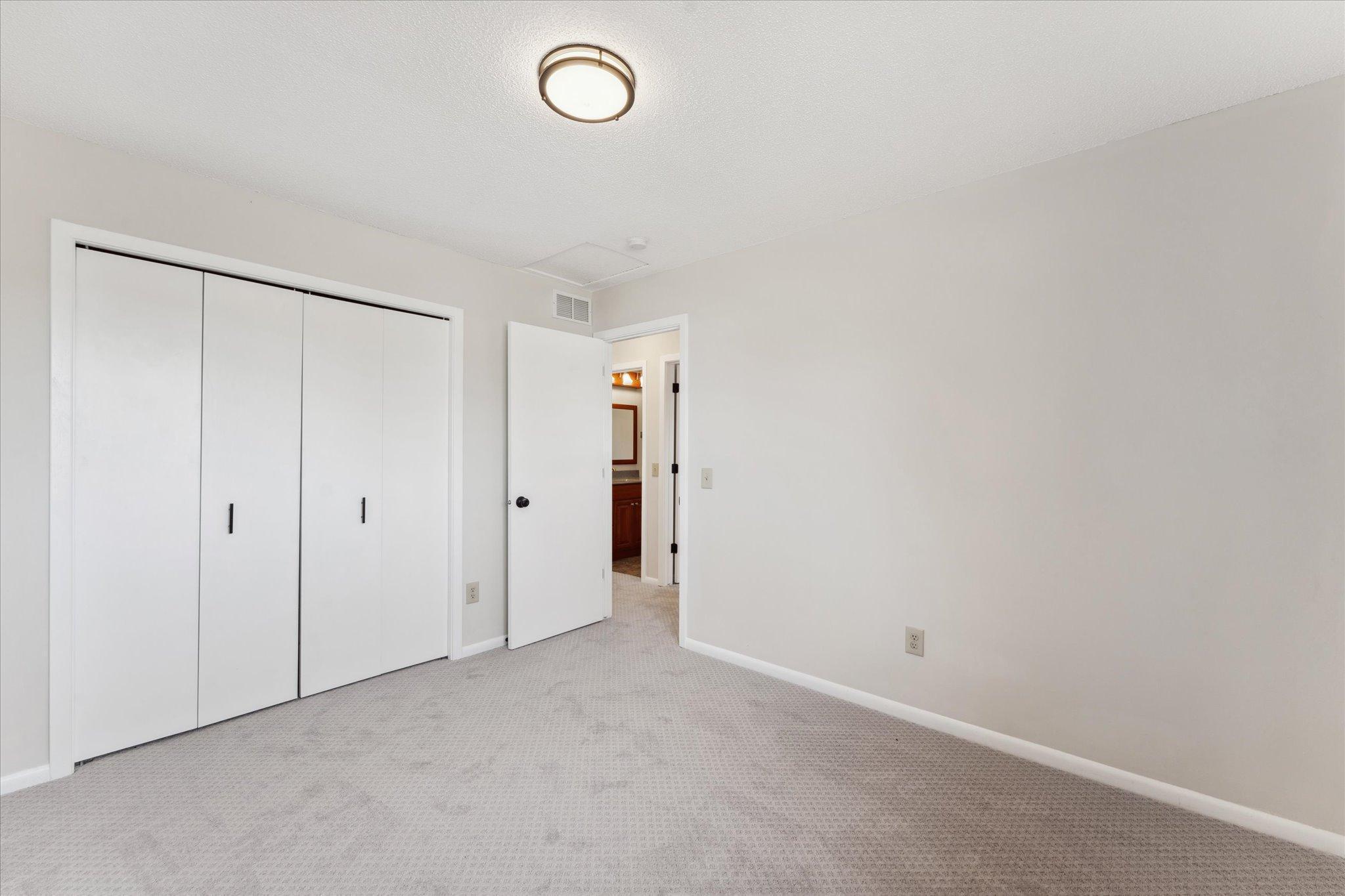 3705 Williston Road Minnetonka, MN 55345 - Photo 13 of 32