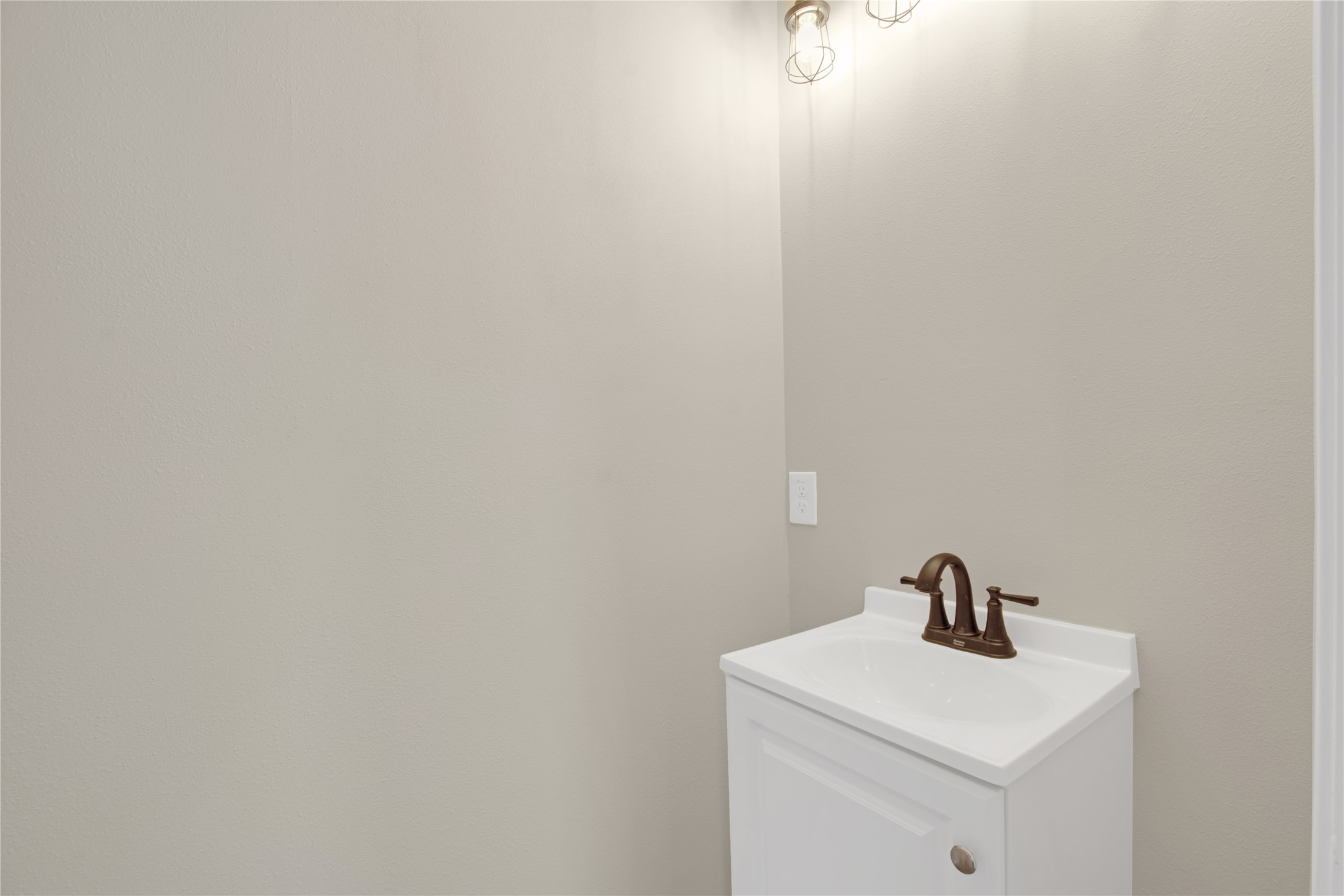 4913 Single Shot Circle, Unit B Austin, TX 78723 - Photo 18 of 21 a bathroom with a sink and mirror
